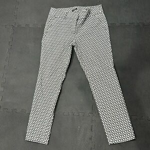 LOFT size 4 Marisa Skinny black and white print pant